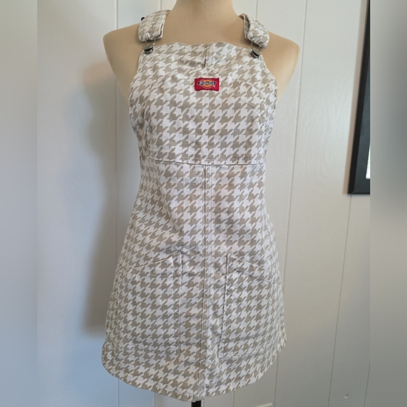 Dickies Beige White Houndstooth Bib Front Overall Mini Dress Size XS - Picture 1 of 7